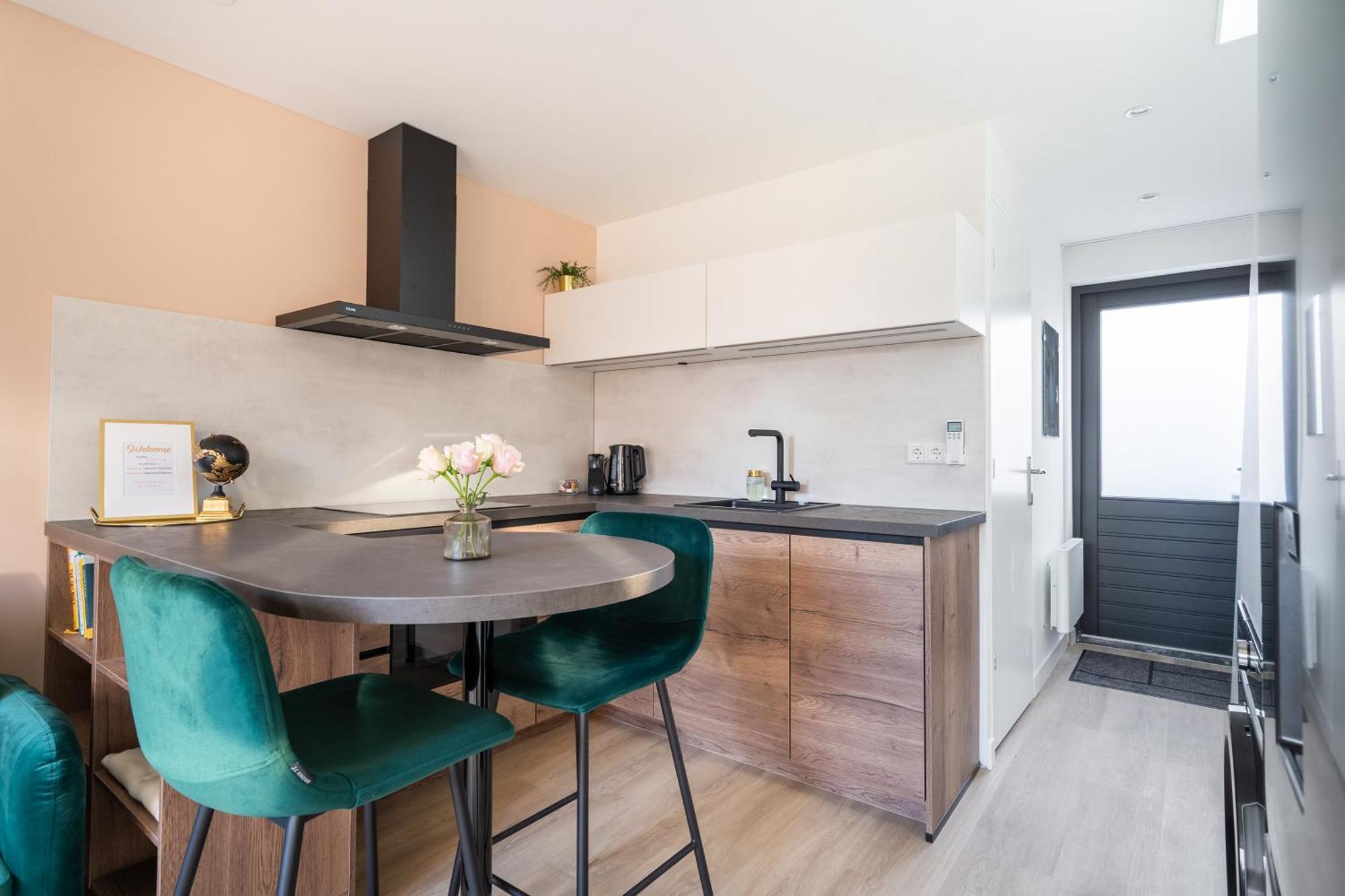 Luxury Fully Equipped Studio - Centrally Located Apartment Huizen Ngoại thất bức ảnh